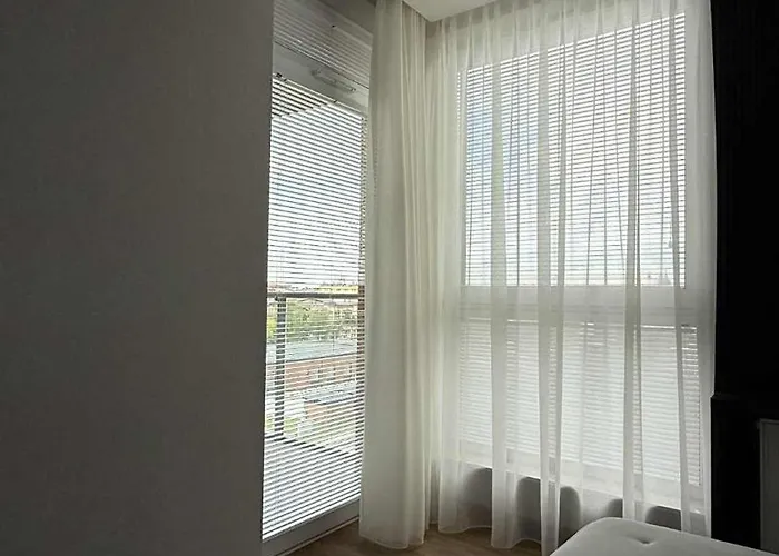 2level Bulwary Centrum غنيزنو